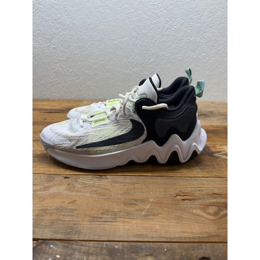 Nike Giannis Immortality 2 White Black Mint Basketball Shoes DQ1943-101 Boys 6Y